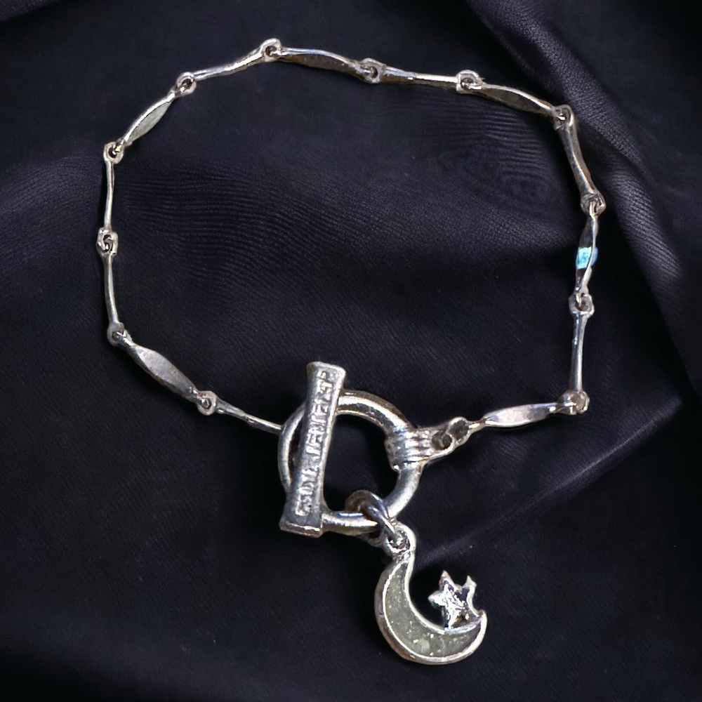 Vintage Cool Jewels crescent moon toggle bracelet
